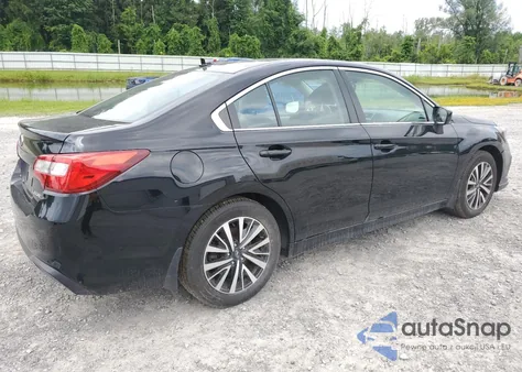 2019 Subaru Legacy 2.5I Premium из США, поврежденный, VIN 4S3BNAF66K3037857